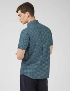 Signature Short-Sleeve Gingham Shirt - Dark Emerald 11 Signature Short-Sleeve Gingham Shirt - Dark Emerald -clothing Shop 0059142 701 C scaled