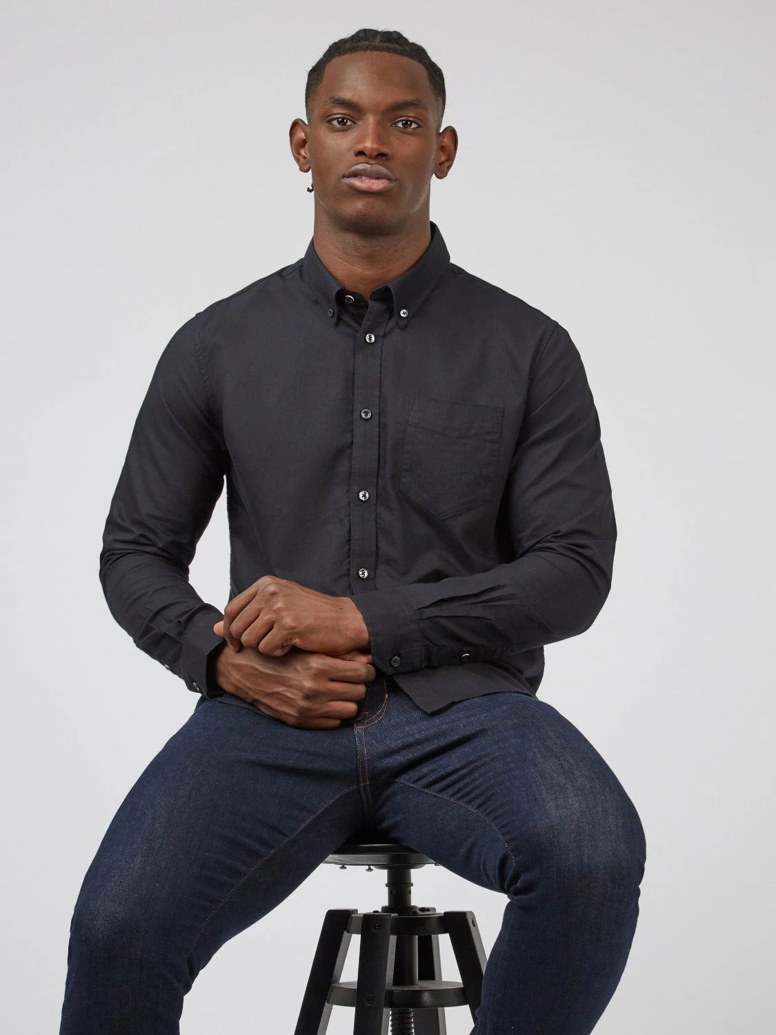 Signature Organic Long-Sleeve Oxford Shirt - Barely Black 4 Signature Organic Long-Sleeve Oxford Shirt - Barely Black - Image 4