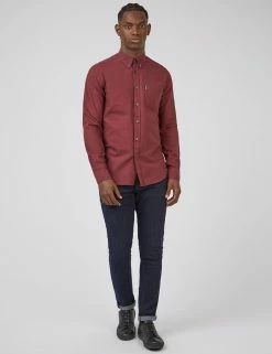 Signature Organic Long-Sleeve Oxford Shirt - Wine -clothing Shop 0065094 580 B scaled