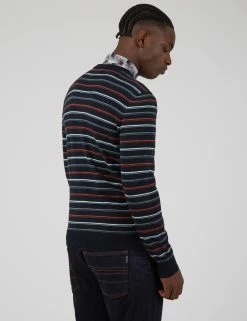 Fine Stripe Long-Sleeve Crew Neck - Dark Navy -clothing Shop 0066868 025 C scaled