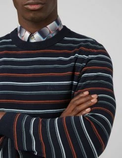 Fine Stripe Long-Sleeve Crew Neck - Dark Navy -clothing Shop 0066868 025 G scaled