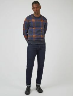 Jacquard Check Crewneck Sweater - Navy -clothing Shop 0067858 025 B scaled