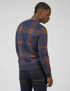 Jacquard Check Crewneck Sweater - Navy -clothing Shop 0067858 025 C scaled