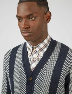 Chunky Knit Jacquard Stripe Cardigan -clothing Shop 0067861 025 E scaled