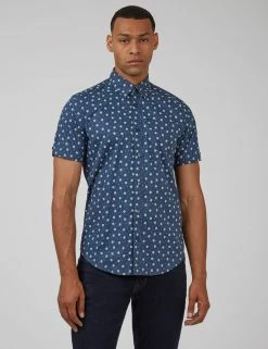 Scatter Print Short-Sleeve Shirt - Dark Blue -clothing Shop 0068071 026 A scaled