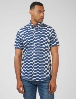 Large Geo Print Short-Sleeve Shirt -clothing Shop 0068073 026 A scaled