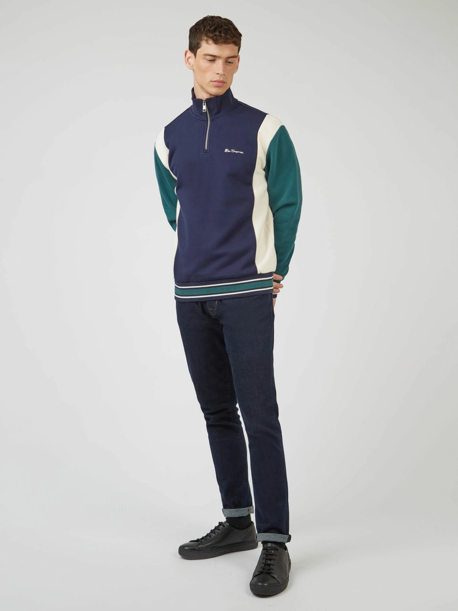 Colorblock Half-Zip Sport Sweatshirt 9 Colorblock Half-Zip Sport Sweatshirt - Image 9