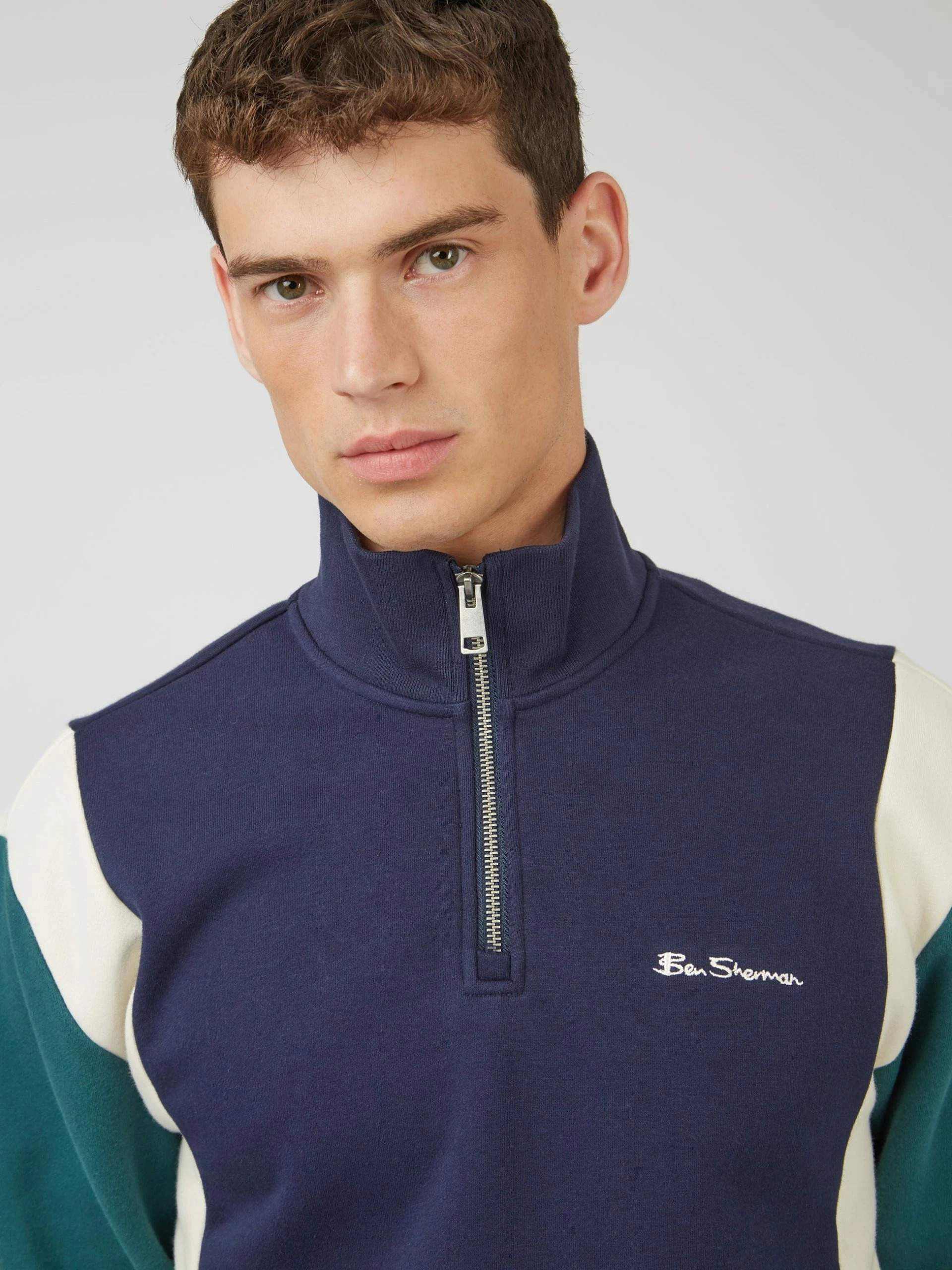 Colorblock Half-Zip Sport Sweatshirt 7 Colorblock Half-Zip Sport Sweatshirt - Image 7