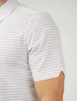 Dash Print Short-Sleeve Shirt -clothing Shop 0071104 039 F av50c3 c0acc1eb f6ab 4238 983c f64ba4693182