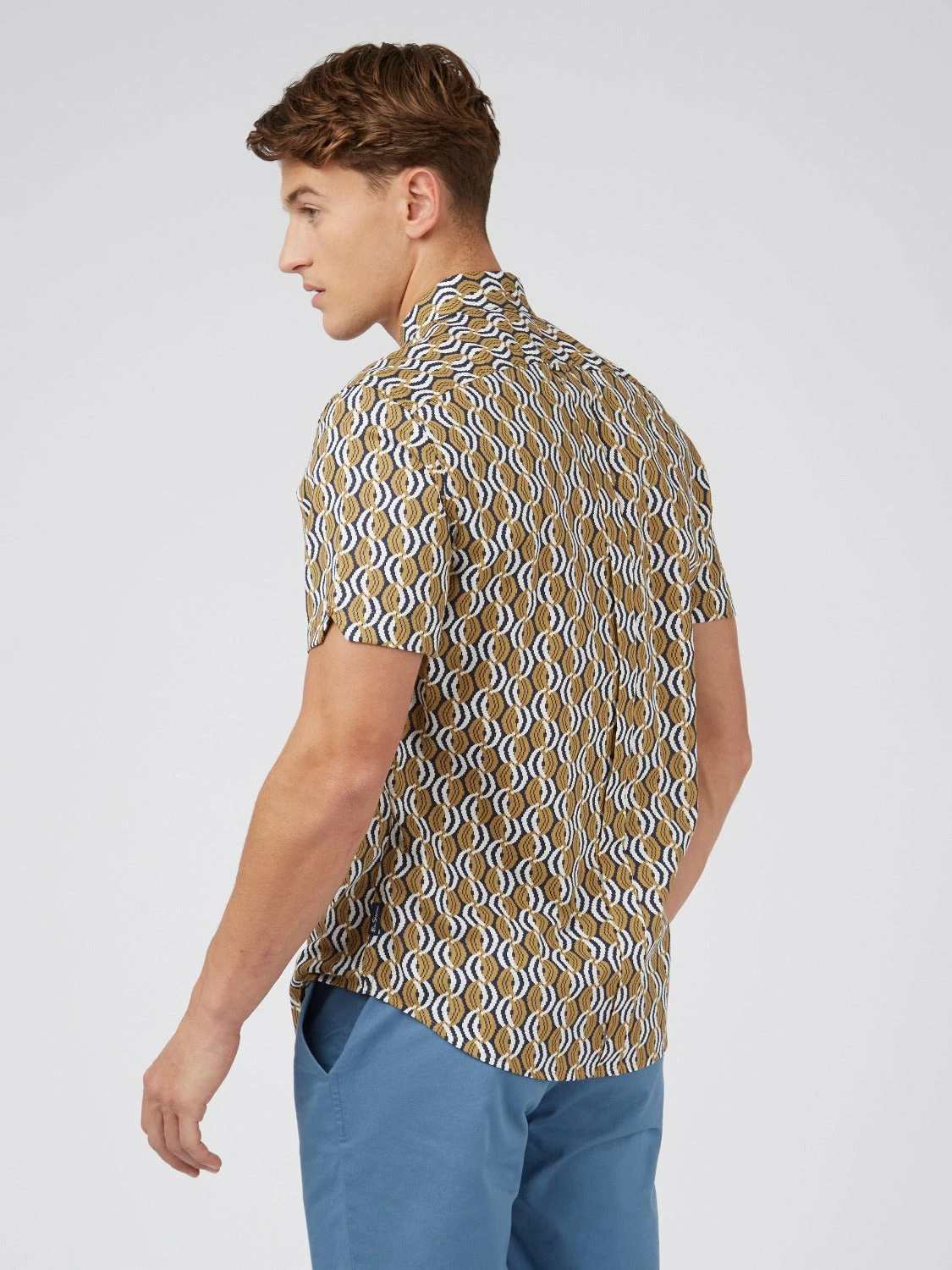 Optical Print Short-Sleeve Shirt 5 Optical Print Short-Sleeve Shirt - Image 5