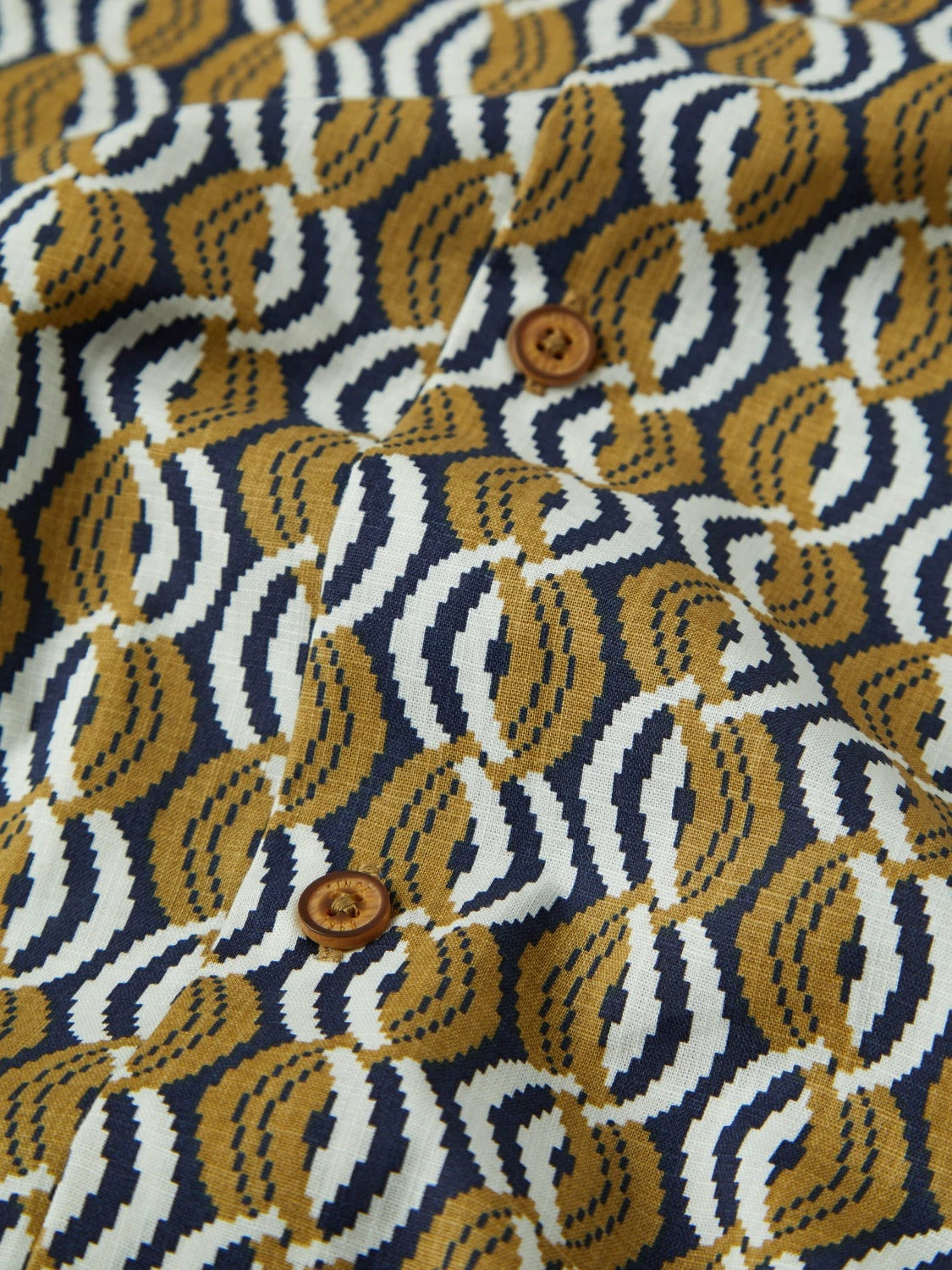 Optical Print Short-Sleeve Shirt 2 Optical Print Short-Sleeve Shirt - Image 2