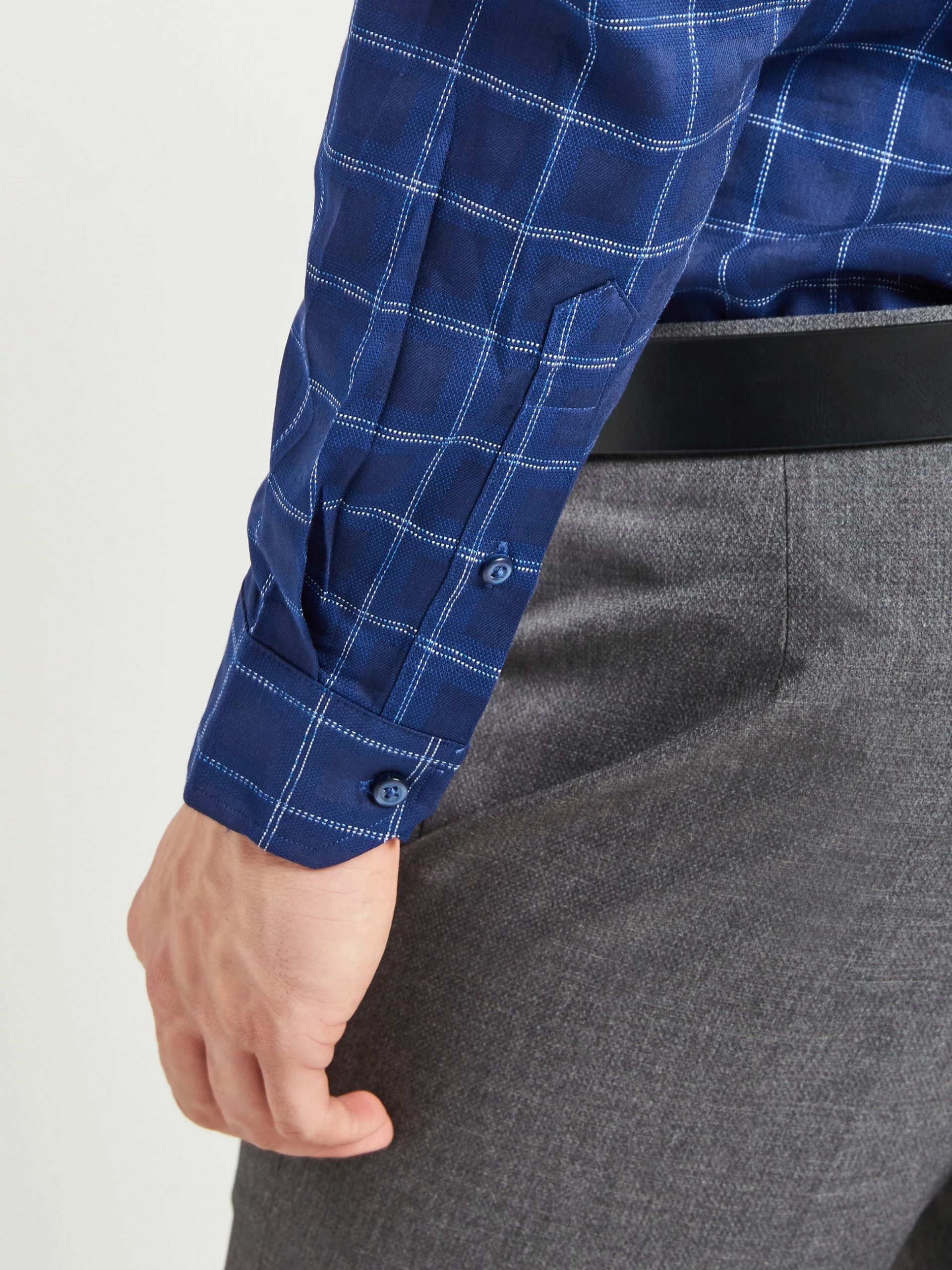 Dobby Windowpane Skinny Fit Dress Shirt - Navy 6 Dobby Windowpane Skinny Fit Dress Shirt - Navy - Image 6