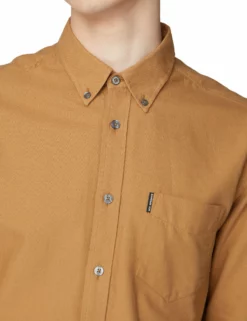 Long-Sleeve Oxford Shirt - Camel 7 Long-Sleeve Oxford Shirt - Camel -clothing Shop 47927 370 long sleeve core oxford shirt camel closeup
