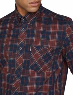 Long-Sleeve Grindle Tartan Shirt - Rust -clothing Shop 55922 56 long sleeve grindle tartan shirt rust closeup