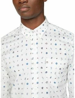 Long-Sleeve Conversational Print Shirt - Off White -clothing Shop 59118 106 long sleeve conversational print shirt off white closeup