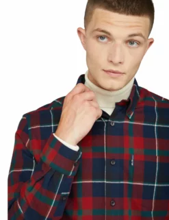 Oversized Brushed Tartan Shirt - Red -clothing Shop 61398 550 oversized brushed tartan shirt red close