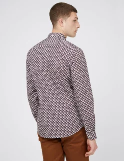 Long-Sleeve Retro '70s Geo-Print Shirt - Coffee -clothing Shop 65405c 043 long sleeve retro 70s geo print shirt coffee back 26ebc94d d6f6 4d3e 92d3 1d9759b17881