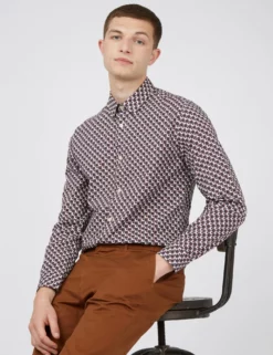 Long-Sleeve Retro '70s Geo-Print Shirt - Coffee -clothing Shop 65405c 043 long sleeve retro 70s geo print shirt coffee full