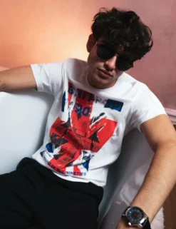 Signature 1990s Graphic Tee