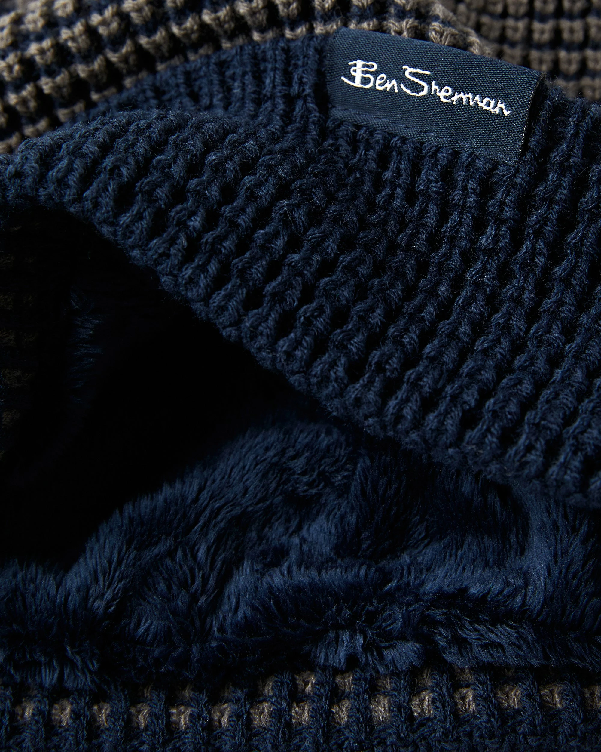 Men's Waffle Knit Hat With Thermal Plush Lining - Navy Blazer/Odyssey Grey 2 Men's Waffle Knit Hat With Thermal Plush Lining - Navy Blazer/Odyssey Grey - Image 2