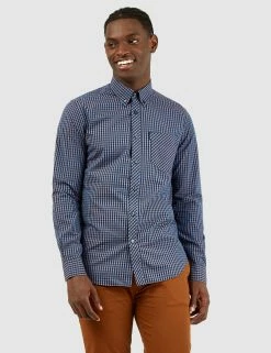 Signature Long-Sleeve Gingham Shirt