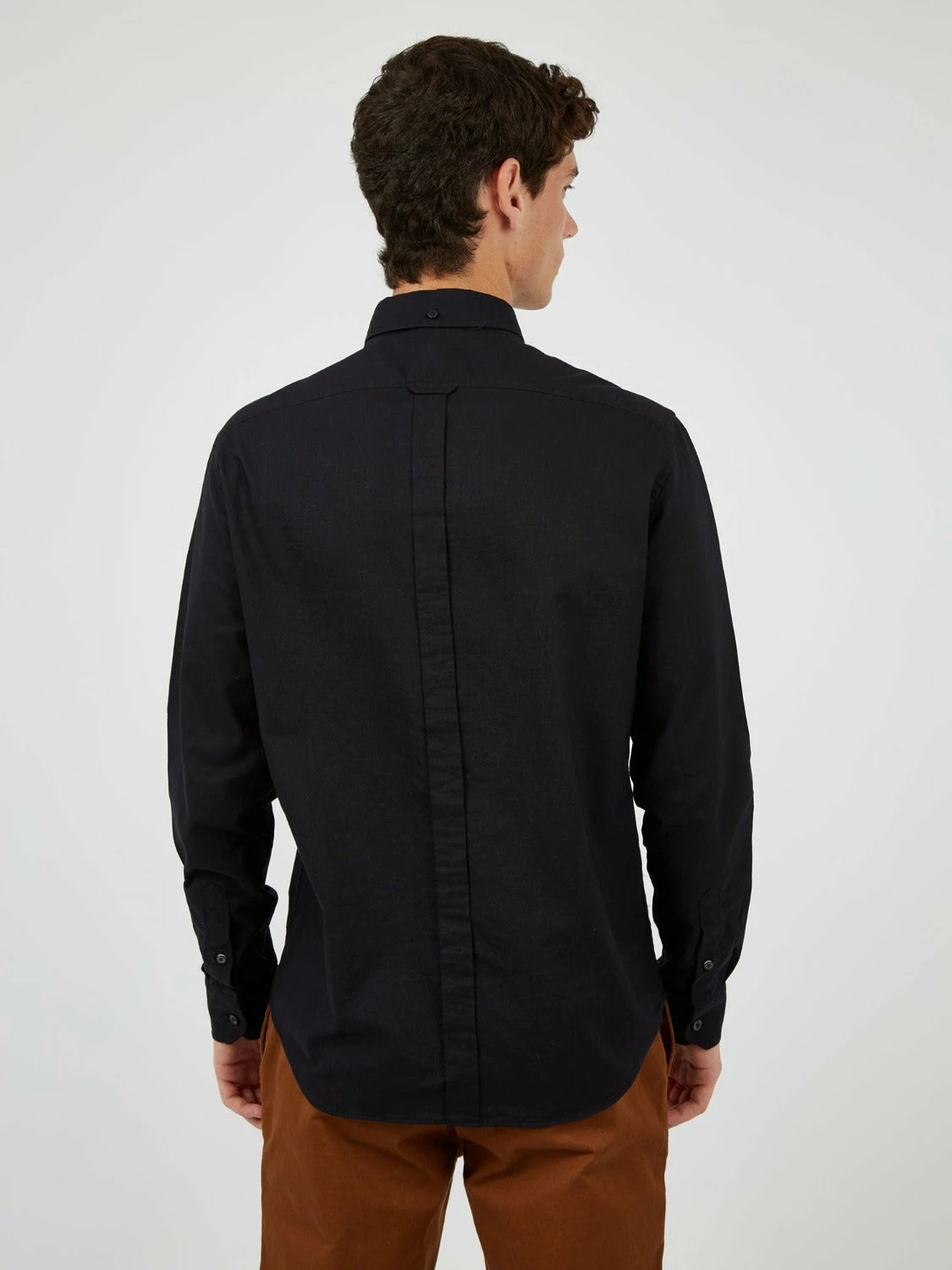 Signature Organic Long-Sleeve Oxford Shirt - Barely Black 7 Signature Organic Long-Sleeve Oxford Shirt - Barely Black - Image 7