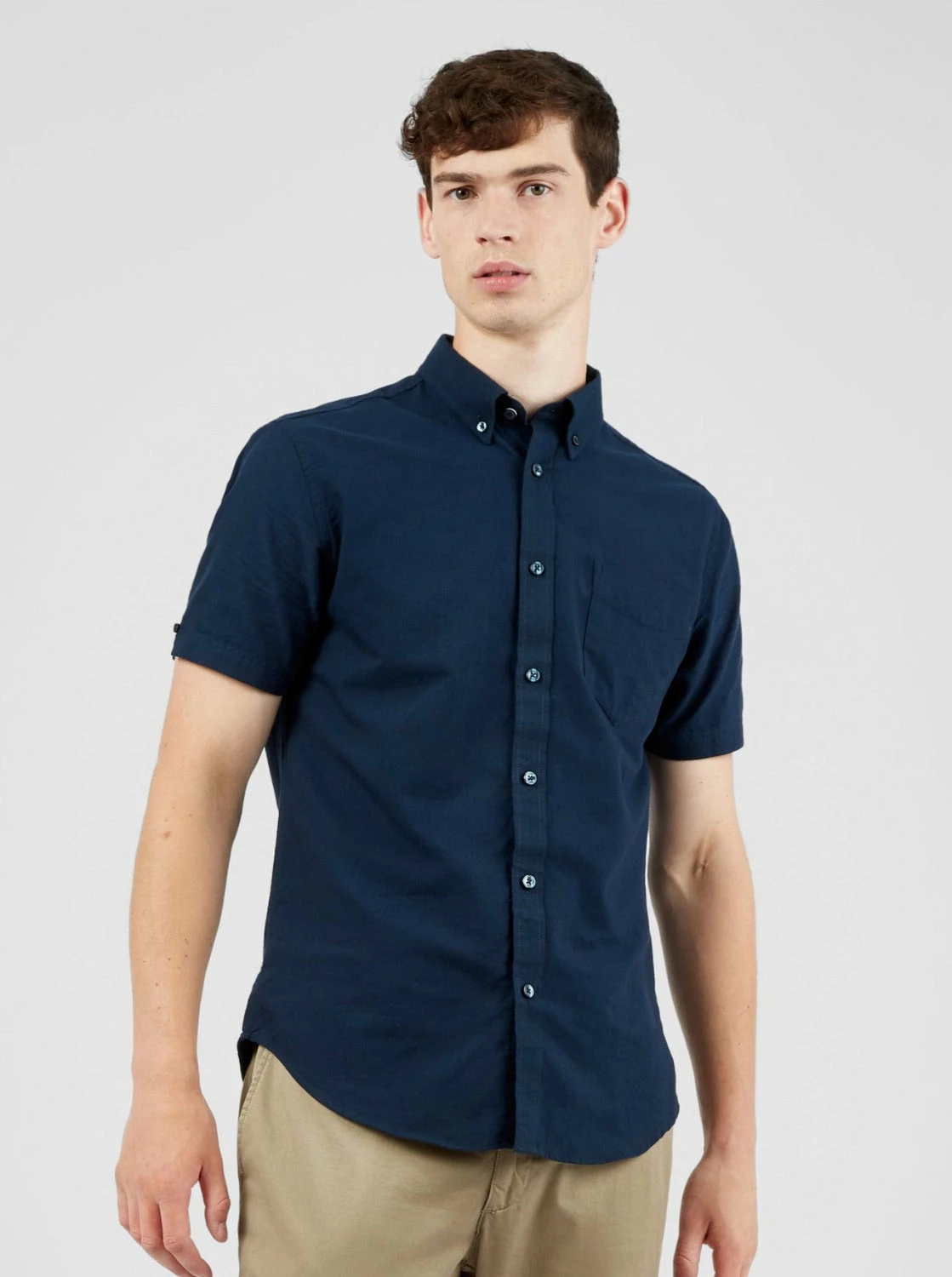 Short-Sleeve Signature Oxford Shirt 3 Short-Sleeve Signature Oxford Shirt - Image 3
