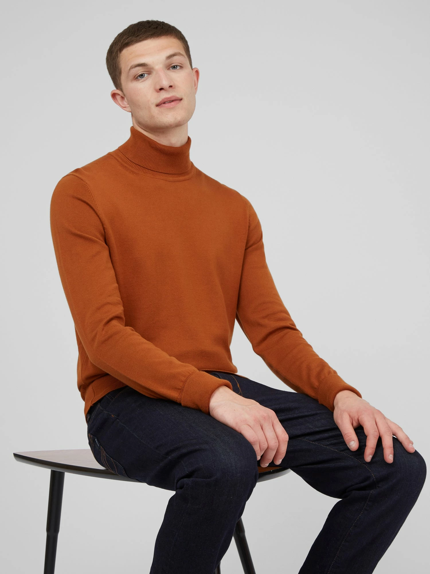 Signature Organic Knit Roll-Neck Sweater - Caramel 4 Signature Organic Knit Roll-Neck Sweater - Caramel - Image 4