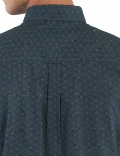 Long-Sleeve Target Floral Print Shirt - Navy 8 Long-Sleeve Target Floral Print Shirt - Navy -clothing Shop ba18f53083 12.neck detail