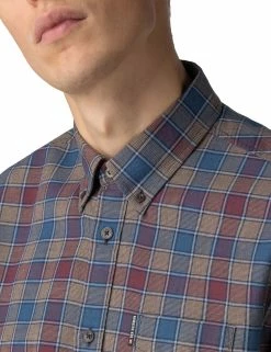 Long-Sleeve Heritage Check Shirt - Burnt Orange -clothing Shop ma18f50800 481.collar detail b089f1be 1589 42d9 b669 74ef47805d04